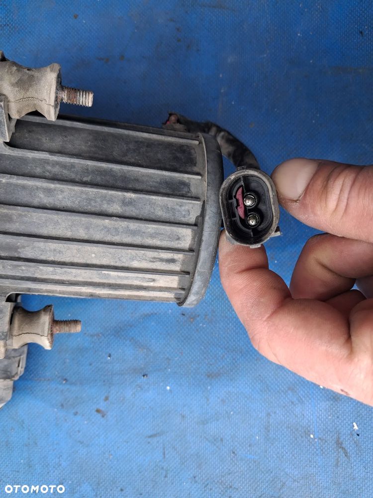 BMW 1 3 5 7 E60 E61 E46 X3 X5 E90 72812933 EGR 72812400 - 3