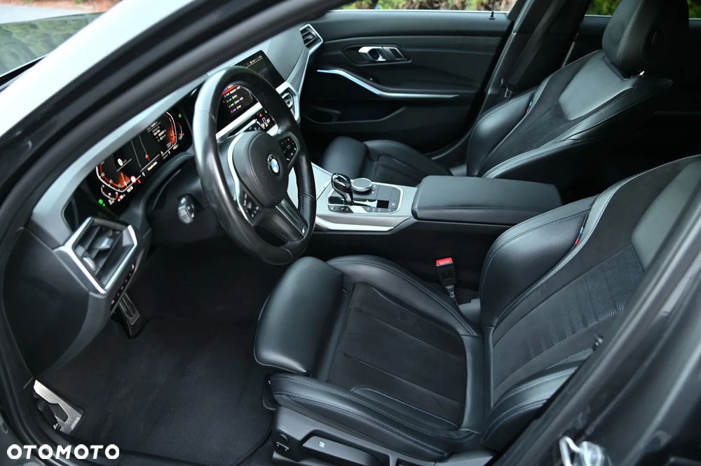 BMW Seria 3 320d Edition M Sport Shadow - 20