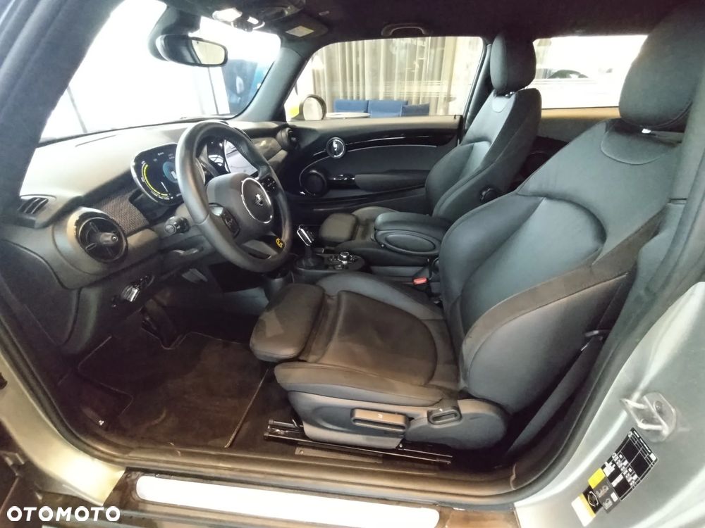 MINI Cooper SE Electric Trim - 20