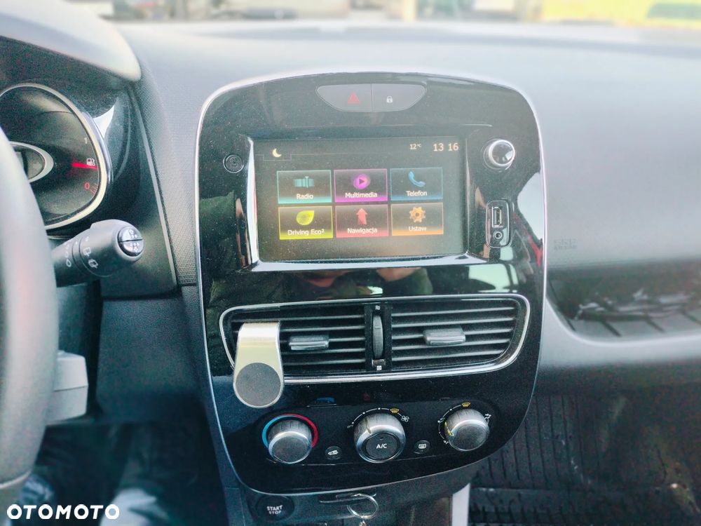 Renault Clio - 11