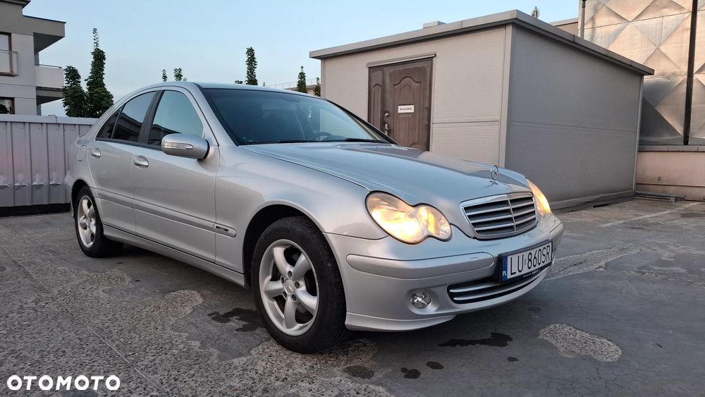 Mercedes-Benz Klasa C 200 Kompressor Classic - 18