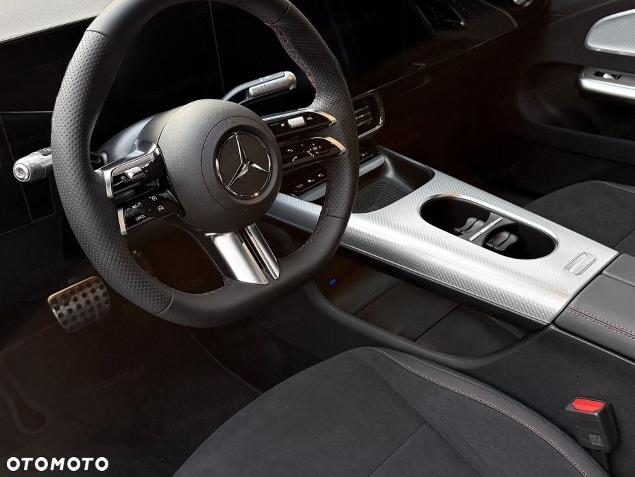 Mercedes-Benz CLA - 8