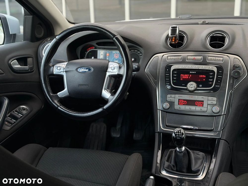 Ford Mondeo 2.0 TDCi Titanium X - 27