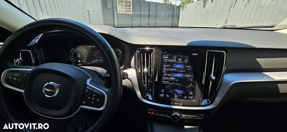 Volvo V60 B3 MHEV AT Core - 8
