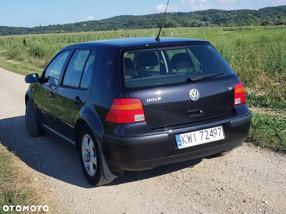 Volkswagen Golf 1.6 - 5
