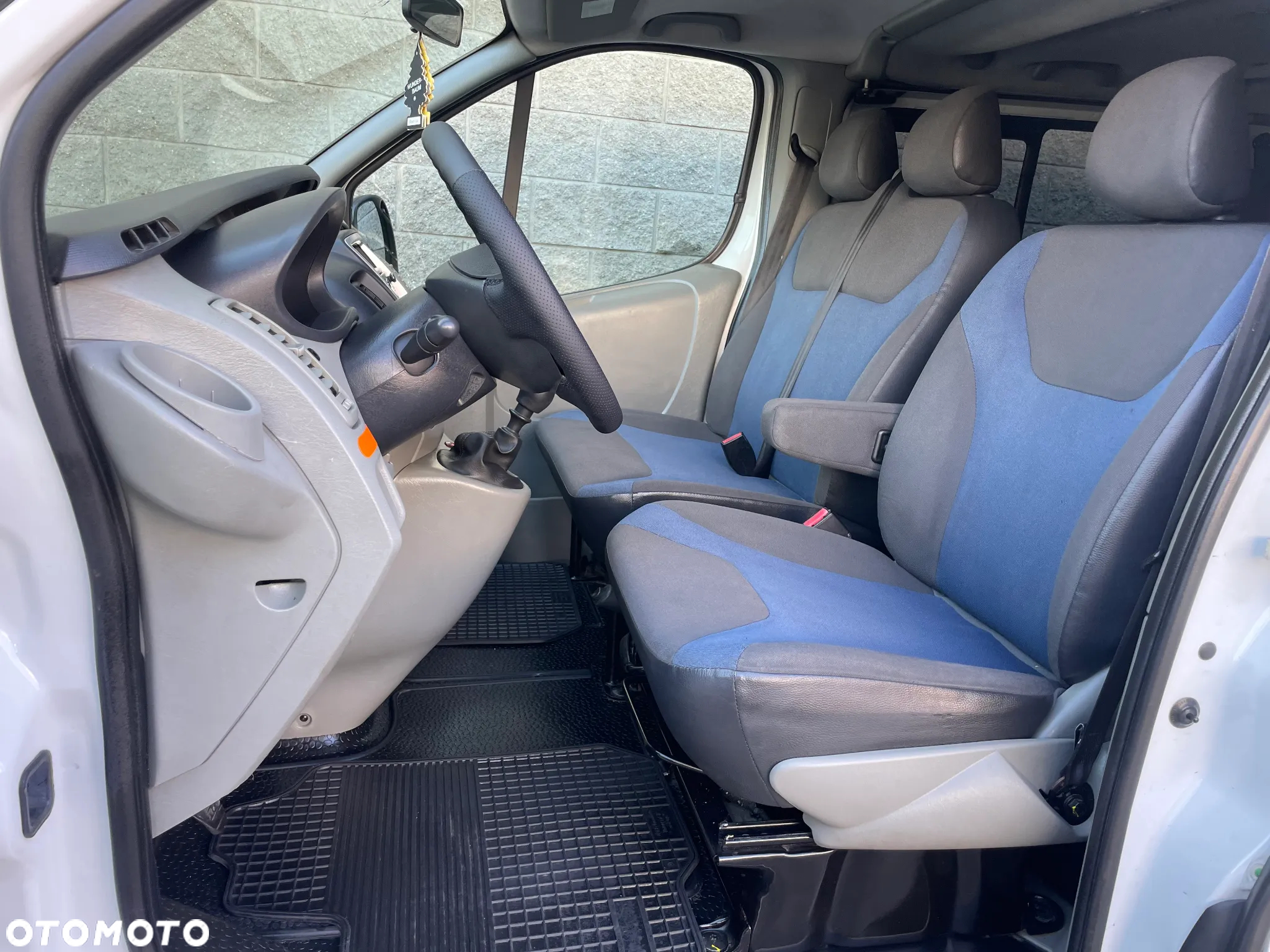 Renault Trafic 2.0 dCi 90 L2H1 - 10