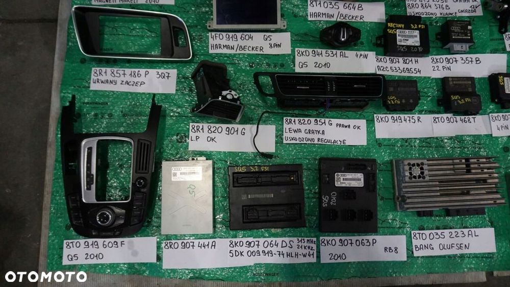 WŁĄCZNIK PRZYCISK ŚWIATEŁ AWARYJNYCH AUDI Q5 3.2 - 6