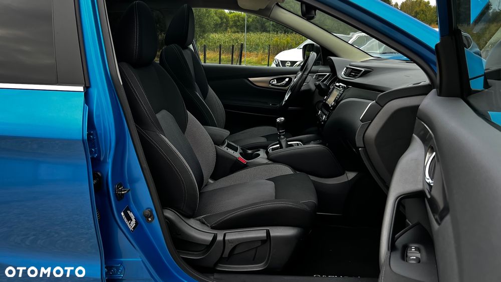 Nissan Qashqai 1.6 DIG-T N-Connecta - 36