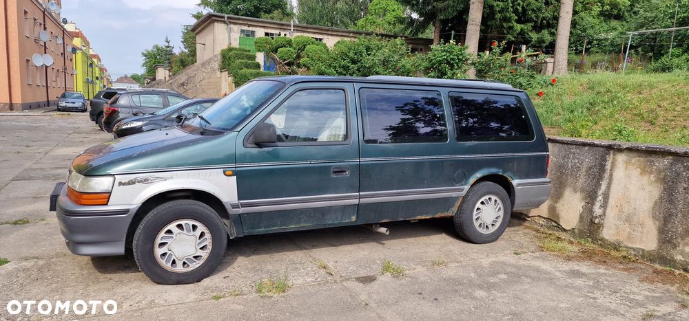Chrysler Voyager 3.3 LE - 3