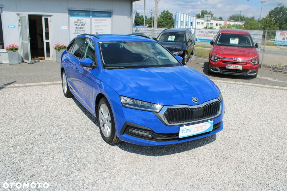 Skoda Octavia 2023 photo 4