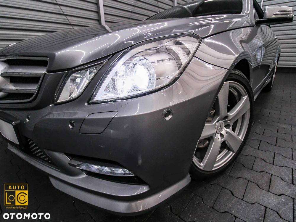 Mercedes-Benz Klasa E - 32