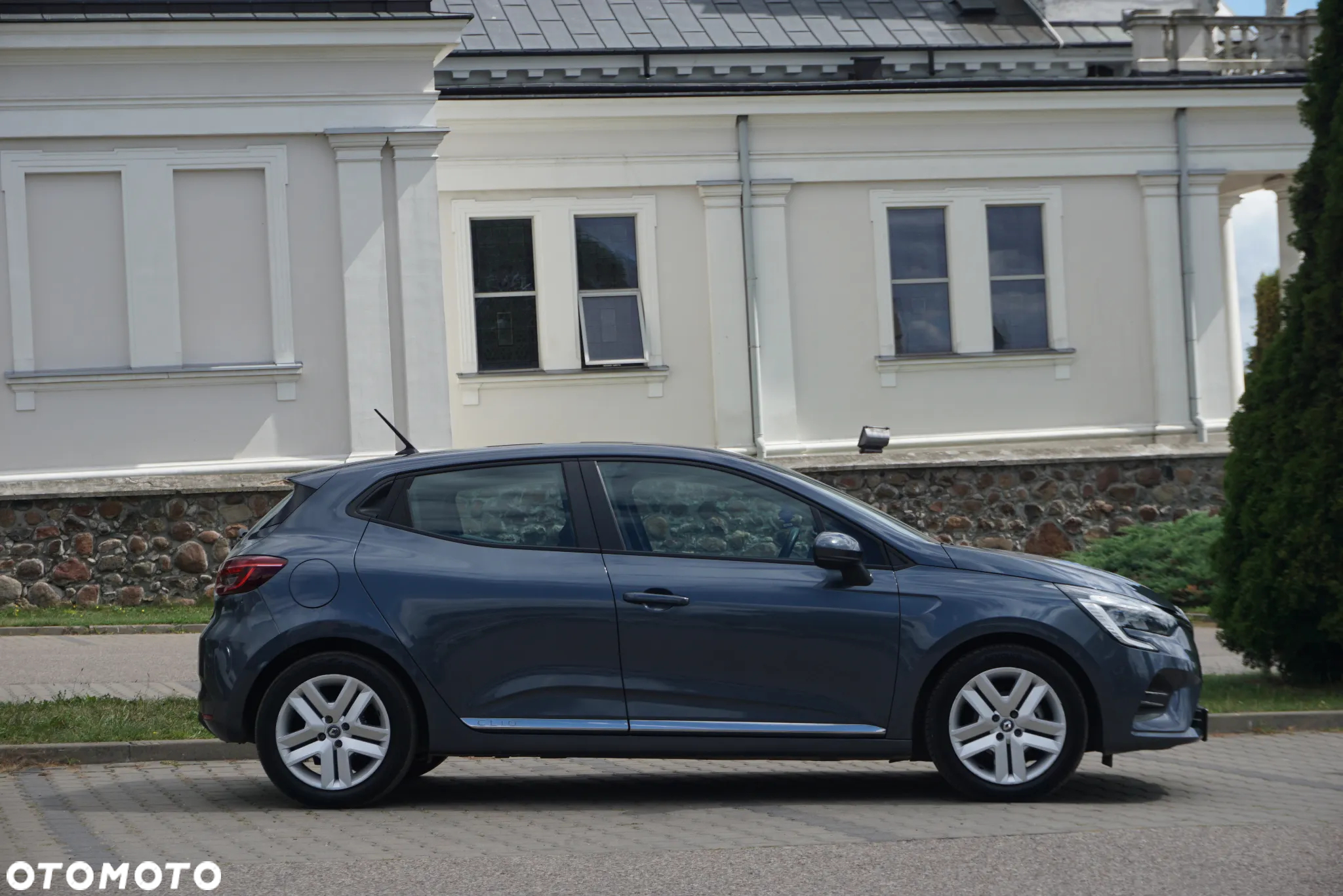 Renault Clio SCe 75 EXPERIENCE - 9