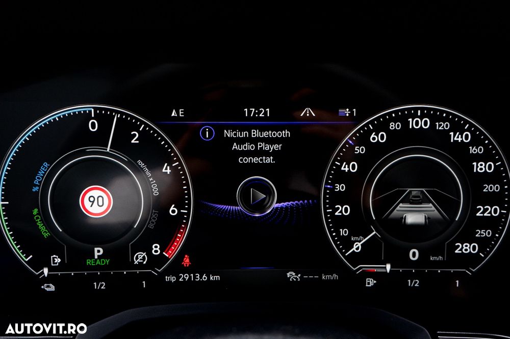 Volkswagen Touareg V6 TSI eHybrid PHEV R - 12
