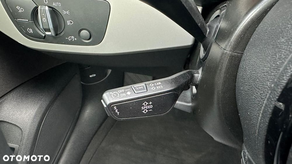 Audi A4 Limousine - 16