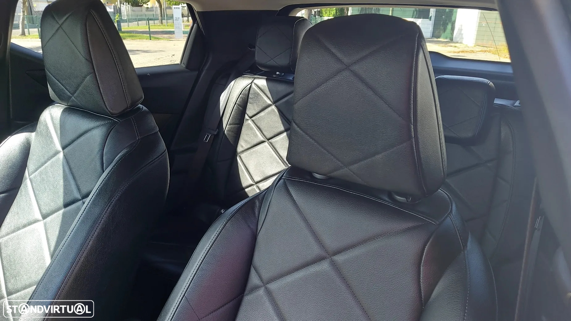 DS DS3 Crossback PureTech 100 SO CHIC - 11