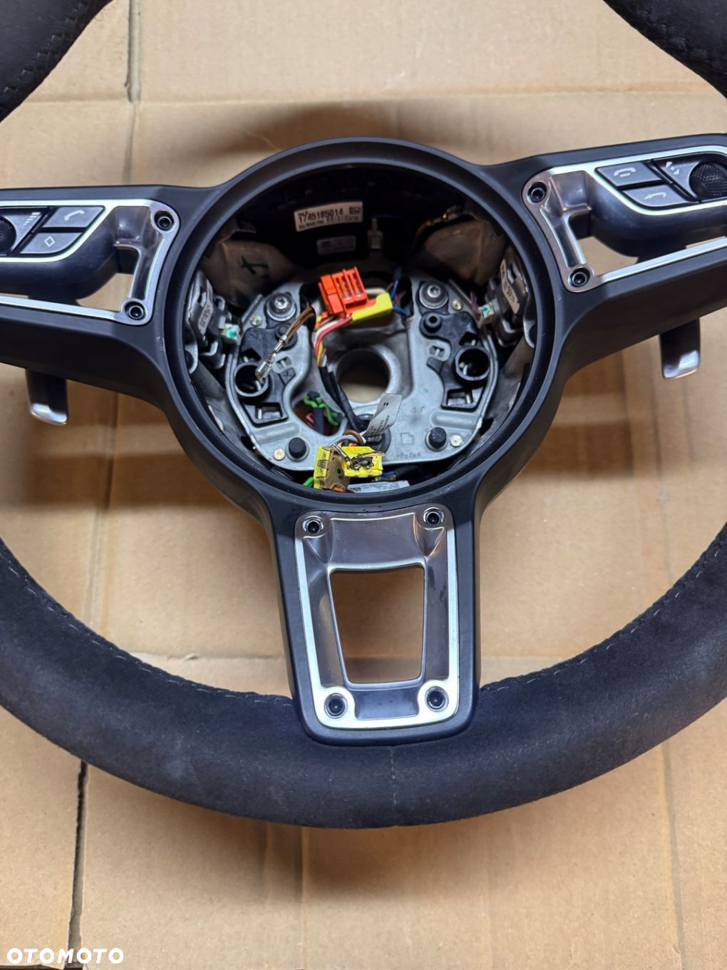 PORSCHE CAYMAN 982 KIEROWNICA ALCANTARA - 3