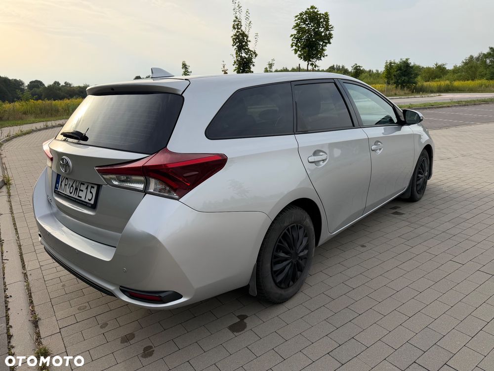 Toyota Auris 1.4 D-4D Comfort - 6