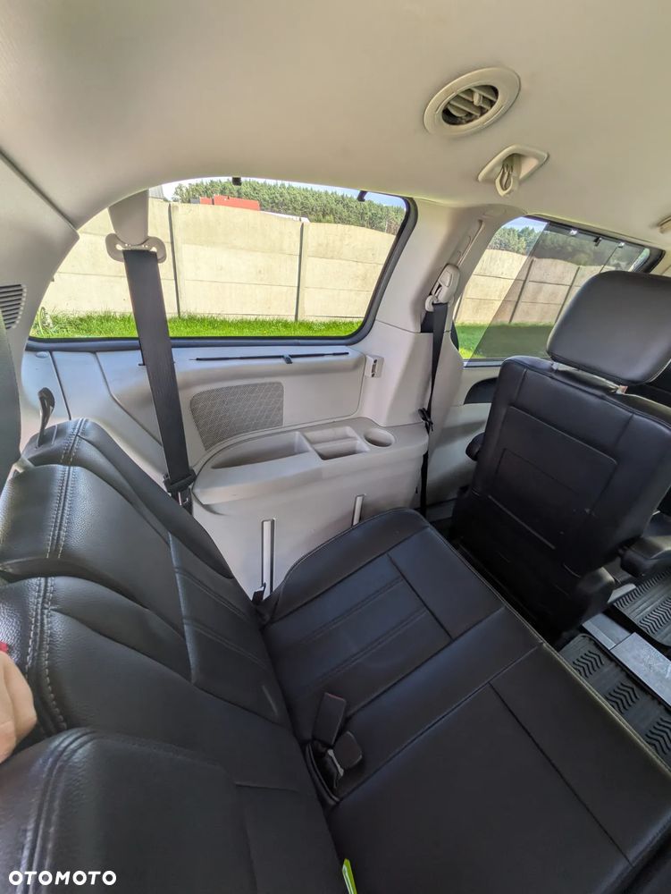 Lancia Voyager 2.8 CRD16v Platinum - 17