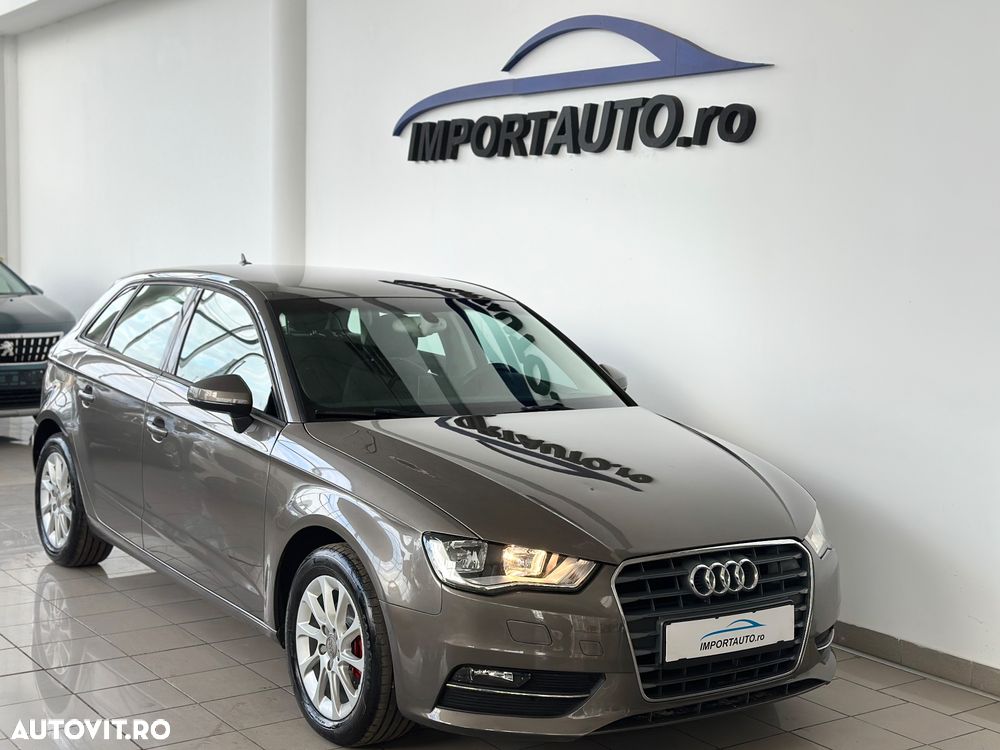 Audi A3 Sportback 1.6 TDI S-tronic Attraction - 1