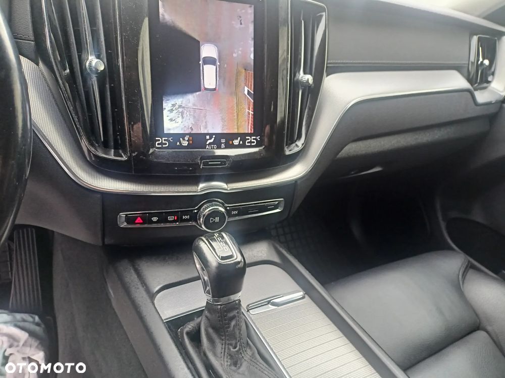Volvo XC 60 D4 AWD Geartronic Inscription - 21