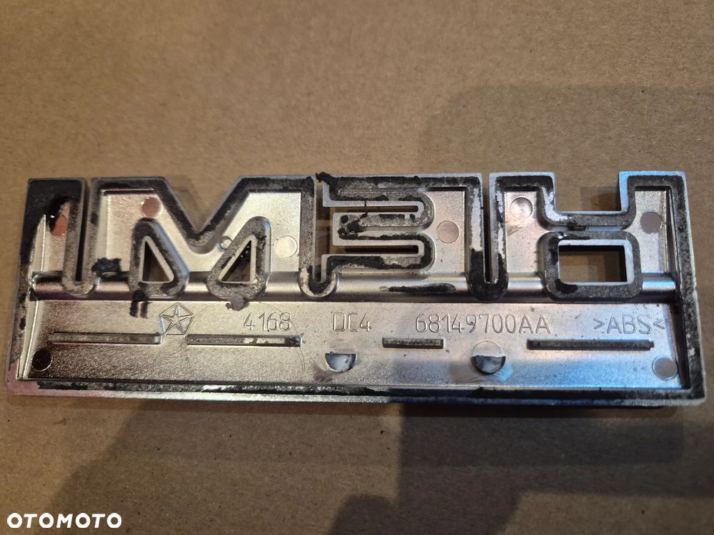Dodge Ram 1500 emblemat z błotnika HEMI 5.7 - 3