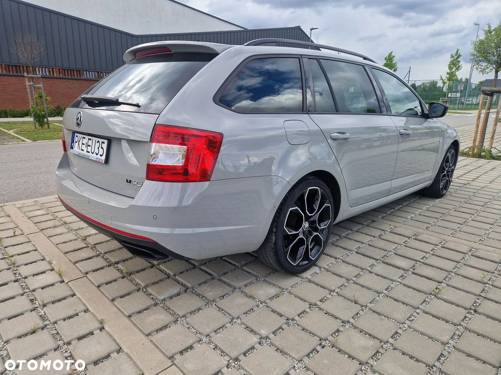 Skoda Octavia 2.0 TSI DSG RS 230 - 7