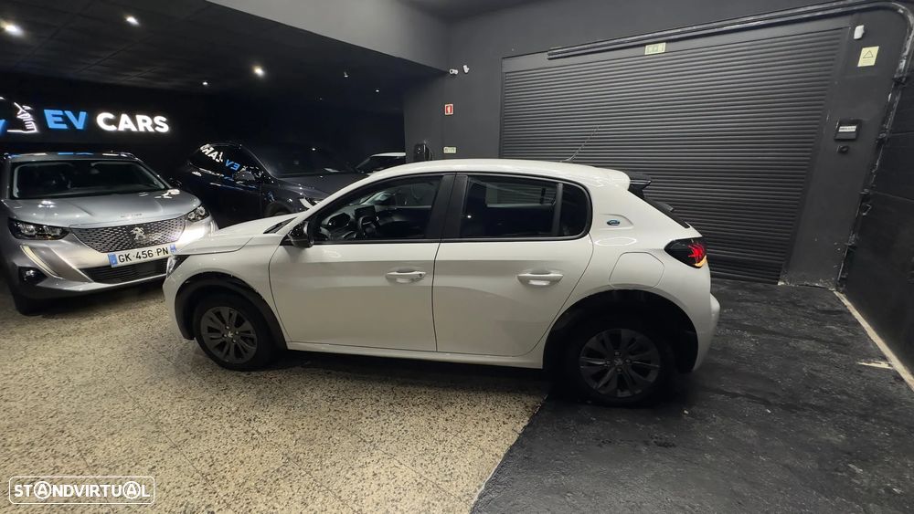 Peugeot e-208 Active Pack - 11