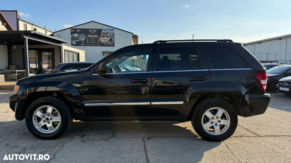 Jeep Grand Cherokee - 11