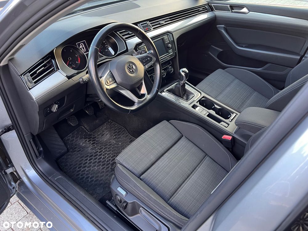 Volkswagen Passat 2.0 TDI EVO Business - 6