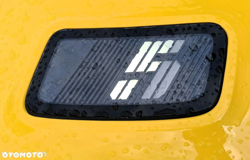Renault 5 52kWh Comfort Range Iconic Cinq - 10