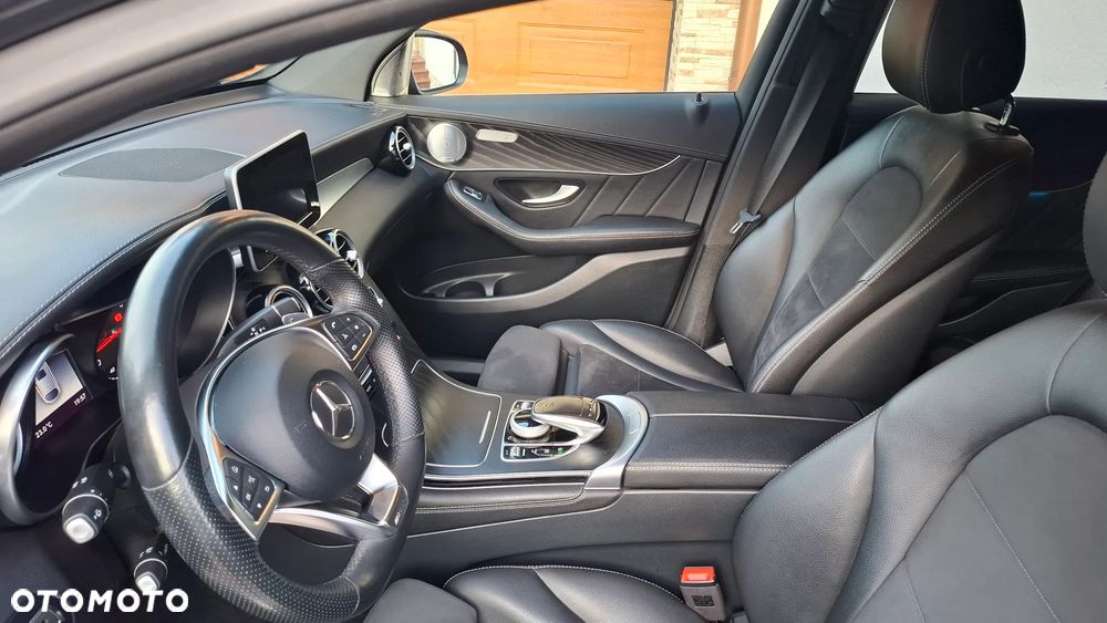 Mercedes-Benz GLC 250 4Matic 9G-TRONIC Exclusive - 14