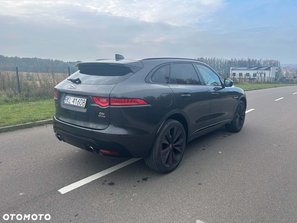 Jaguar F-Pace 2018 photo 5