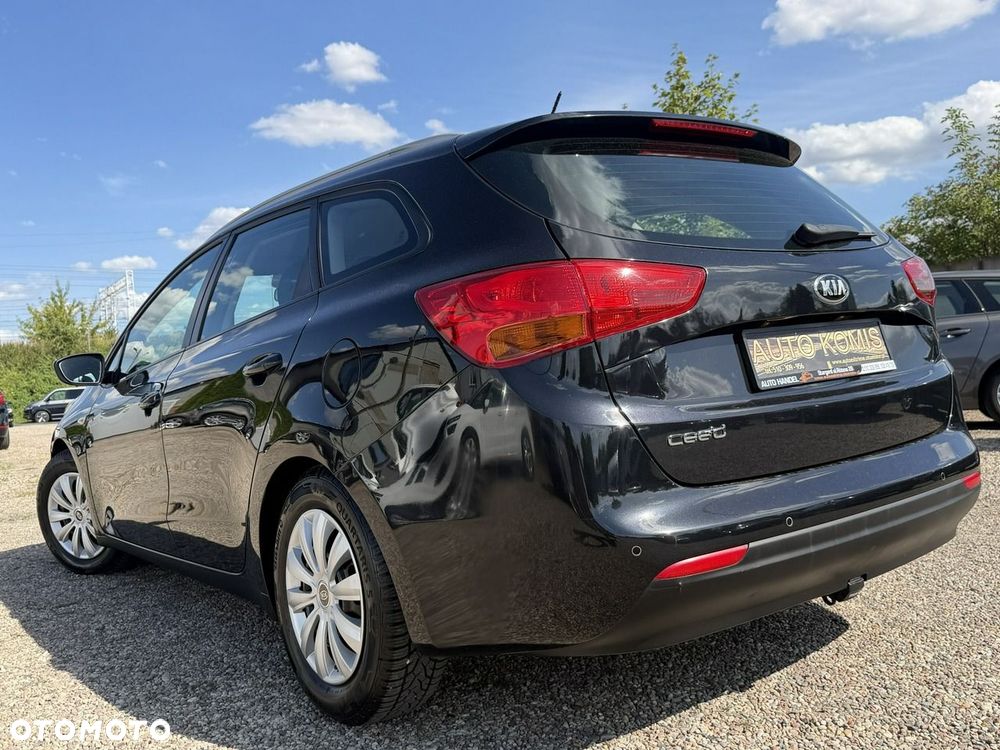 Kia Ceed - 21