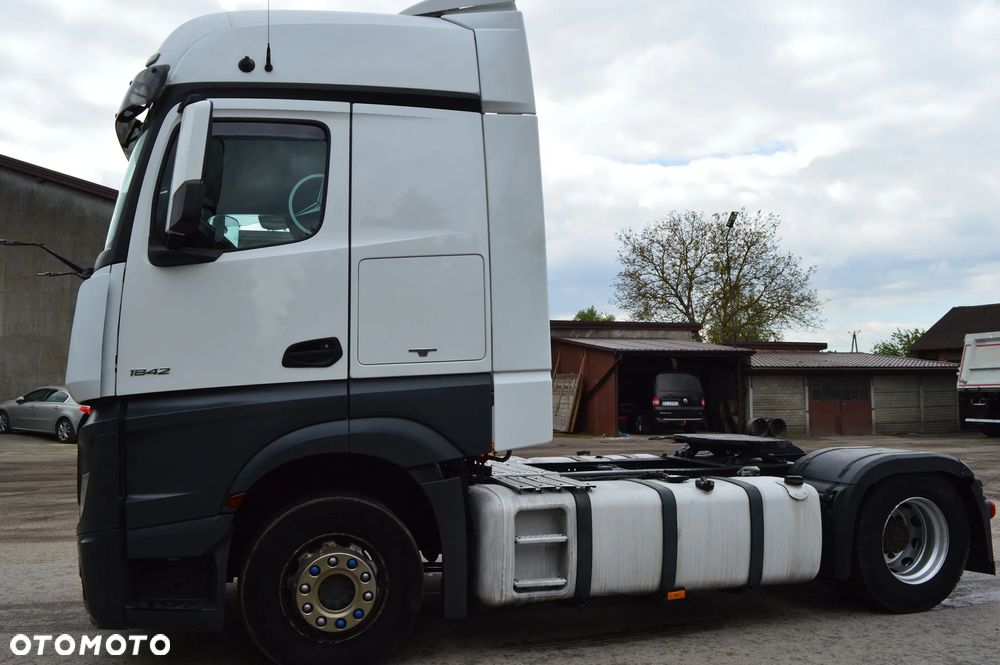 Mercedes-Benz Actros 1842 - 2
