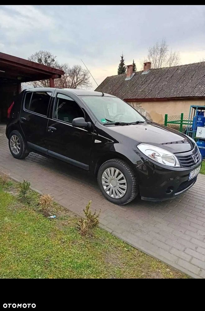 Dacia Sandero - 1
