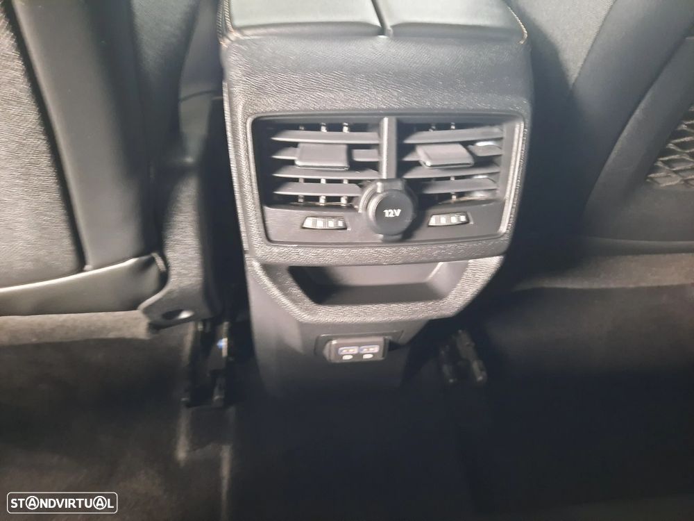 Peugeot 3008 1.6 Hybrid GT Pack e-EAT8 - 41