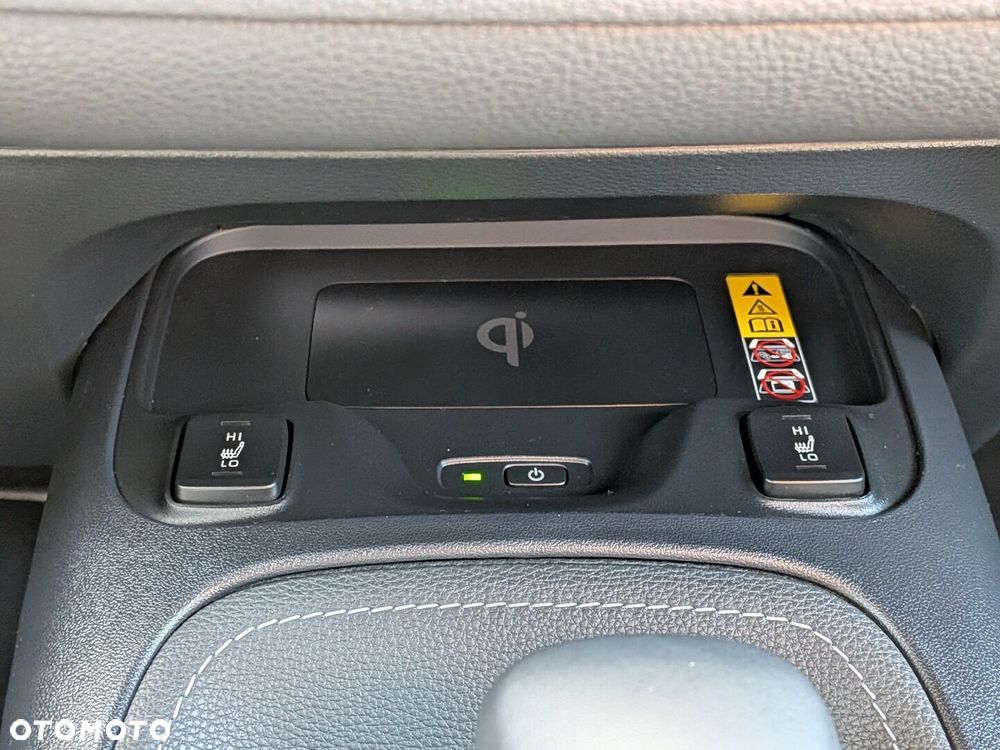 Toyota Corolla 1.8 Hybrid Style - 25
