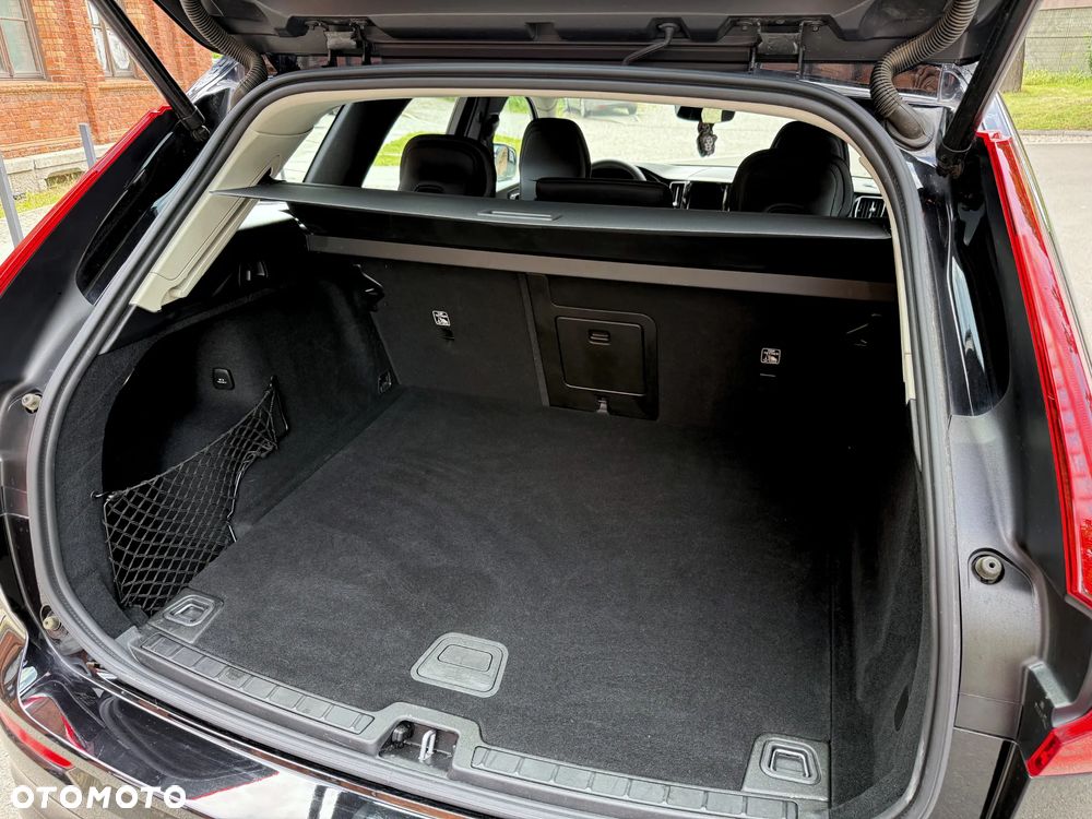 Volvo XC 60 B4 D Core - 26