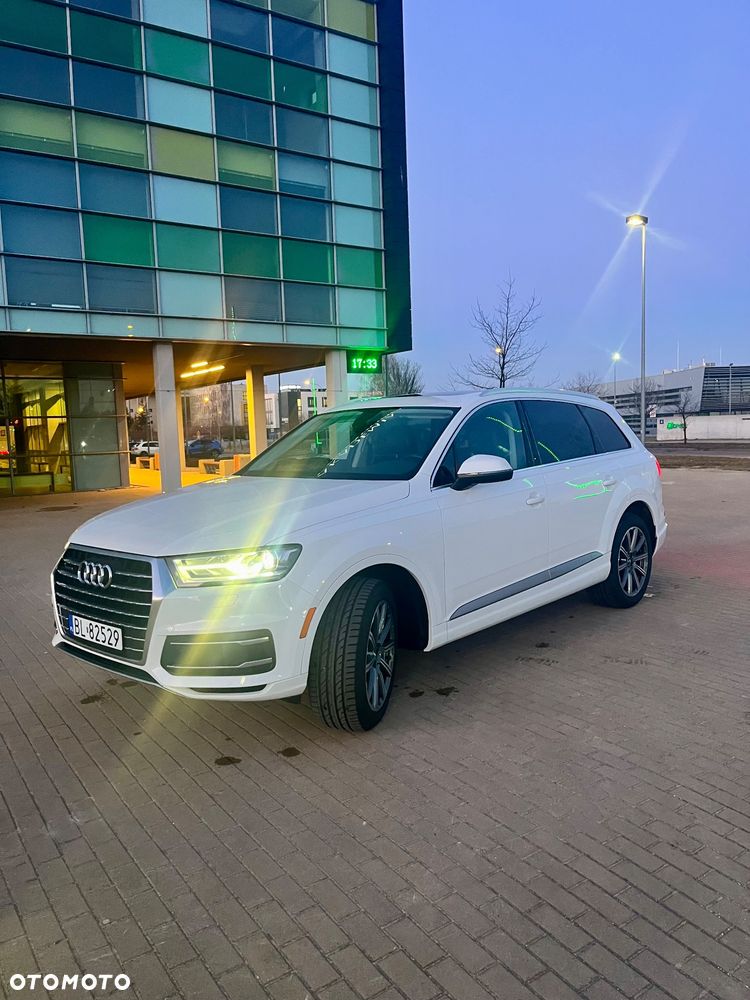Audi Q7 2019 photo 2