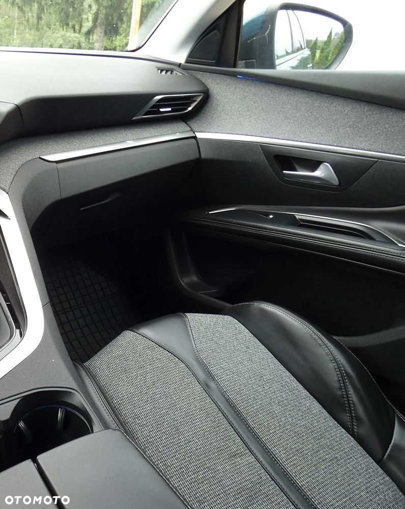 Peugeot 5008 1.5 BlueHDi Allure S&S EAT8 - 23