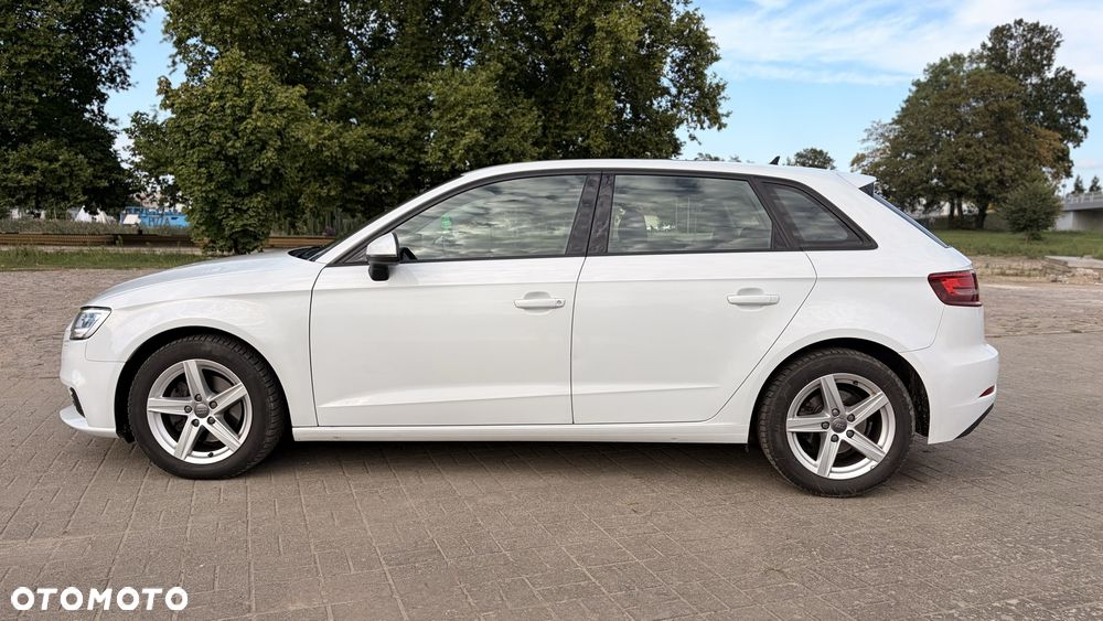 Audi A3 Sportback - 6