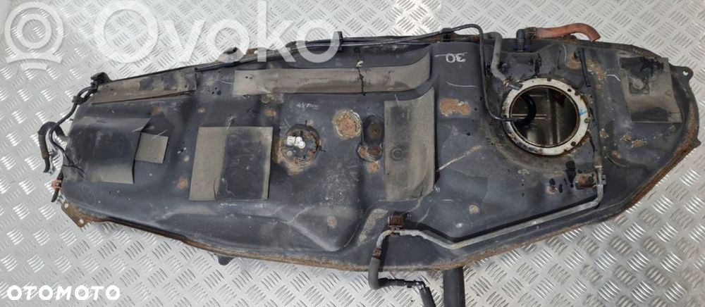 Toyota Rav4 III Zbiornik Paliwa - 1