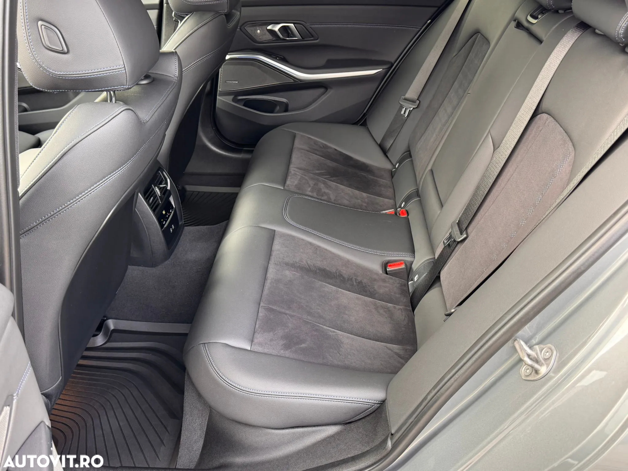 BMW Seria 3 320d AT MHEV - 14