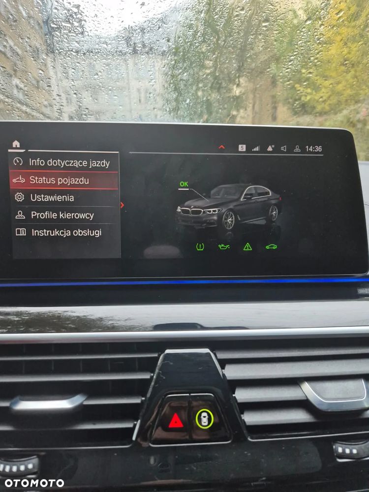 BMW Seria 5 M550i xDrive sport - 19