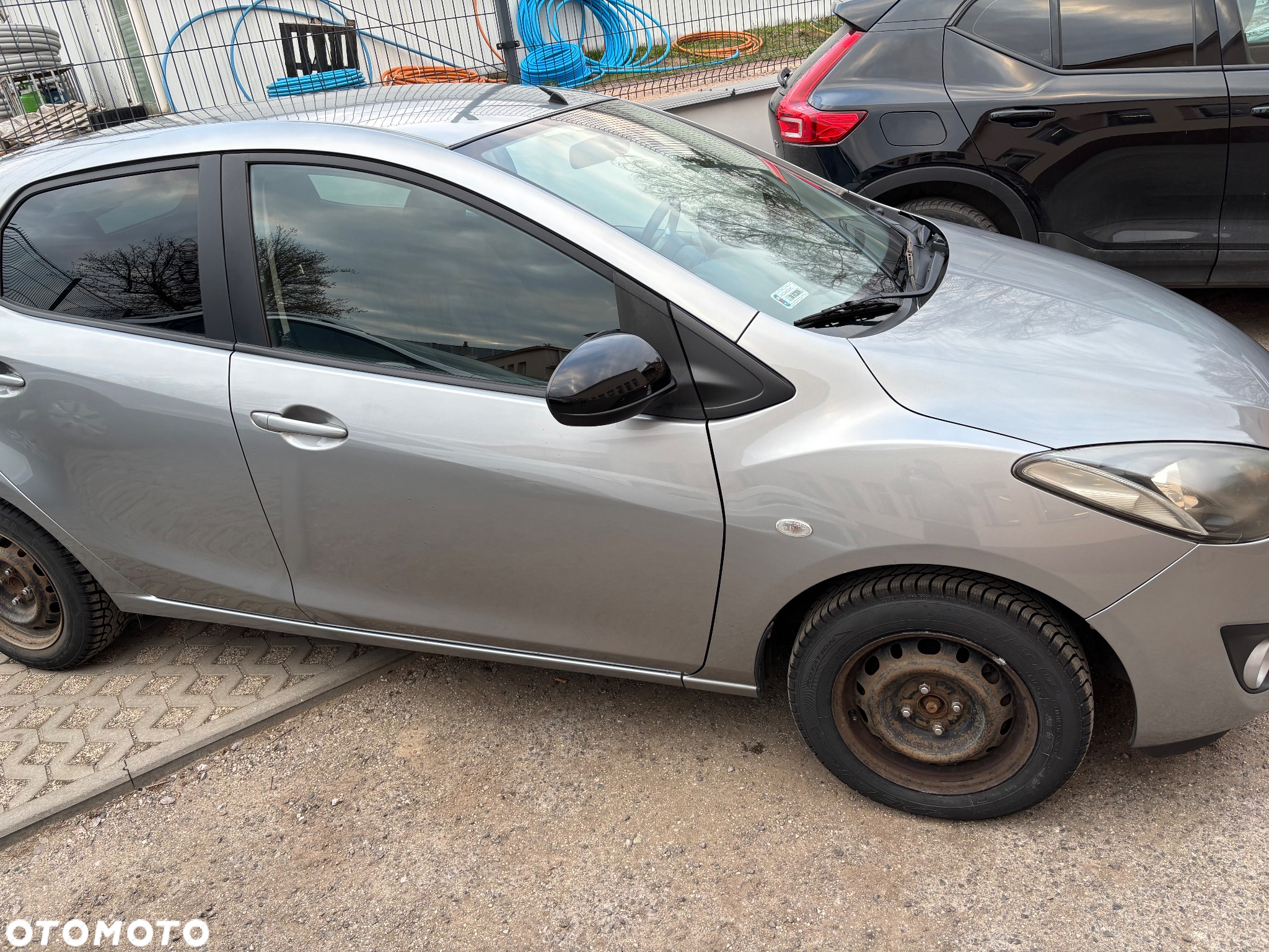 Mazda 2 - 4