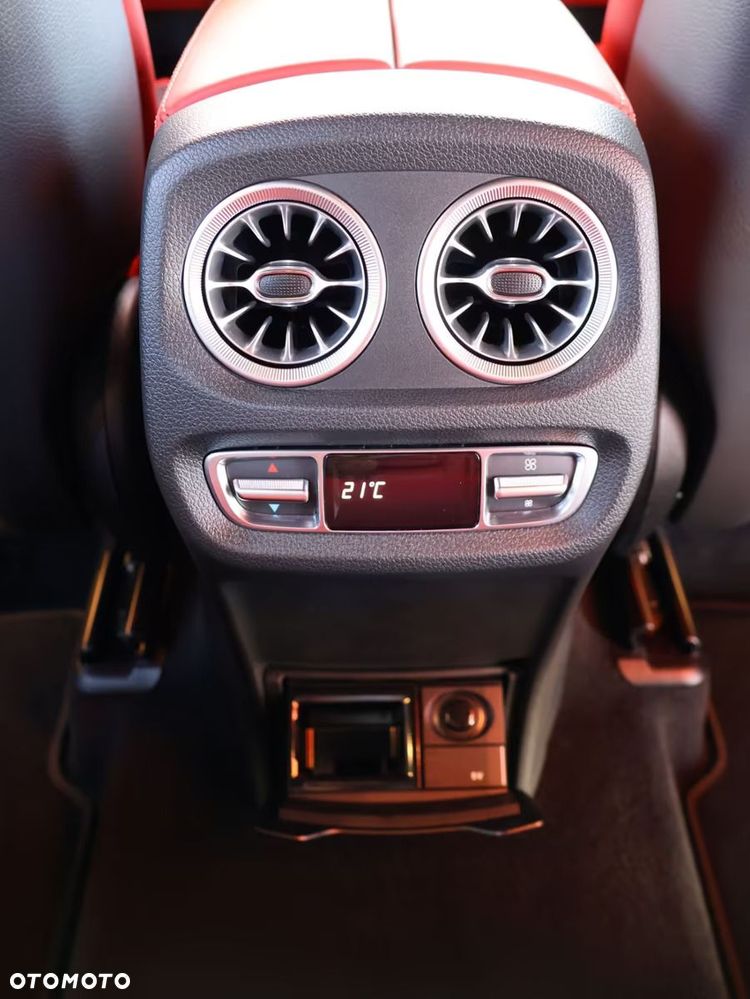 Mercedes-Benz Klasa G AMG 63 AMG Speedshift 9G-TRONIC - 28