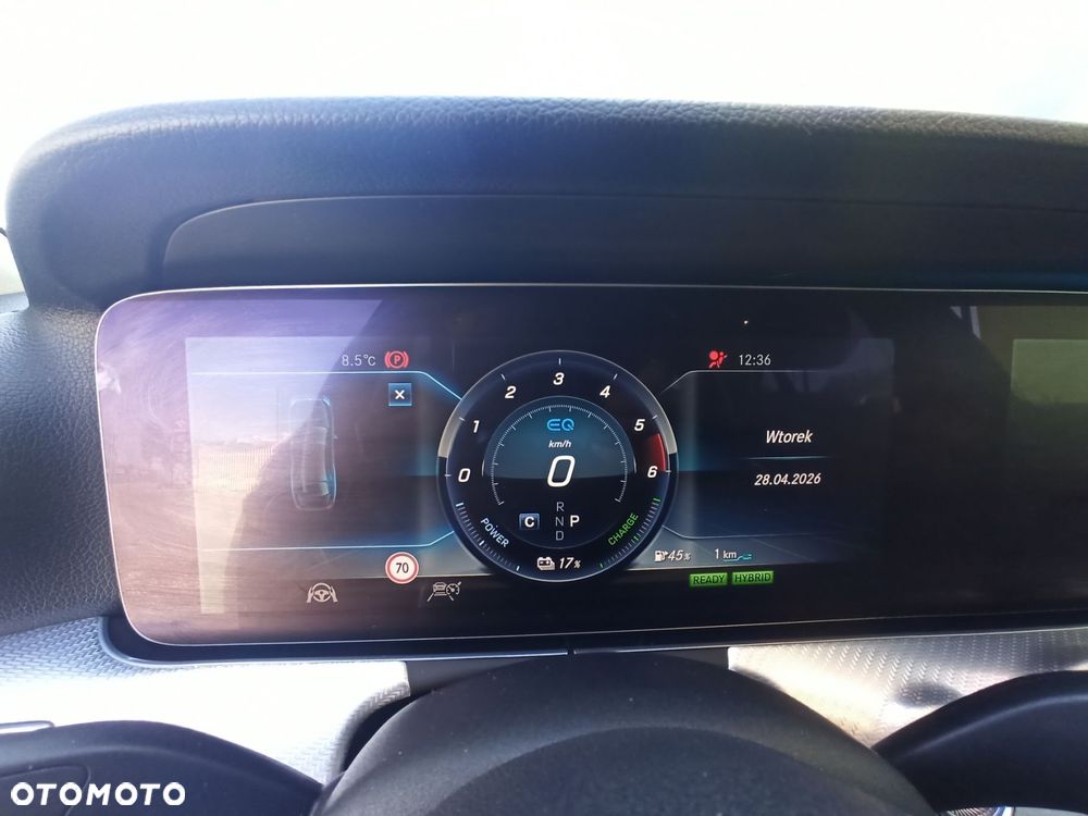 Mercedes-Benz Klasa E - 15