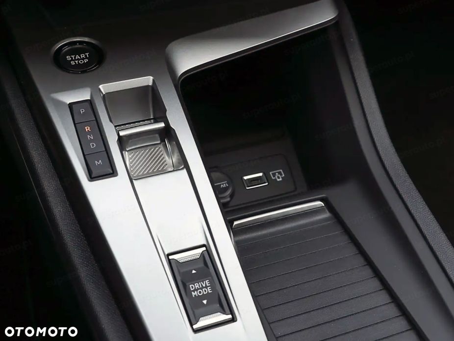 Peugeot 308 - 8