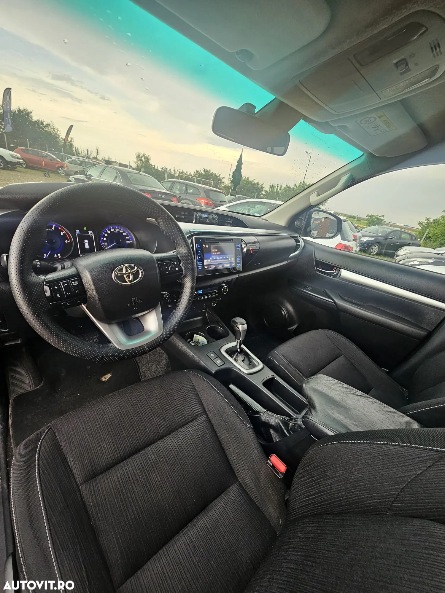 Toyota Hilux - 6