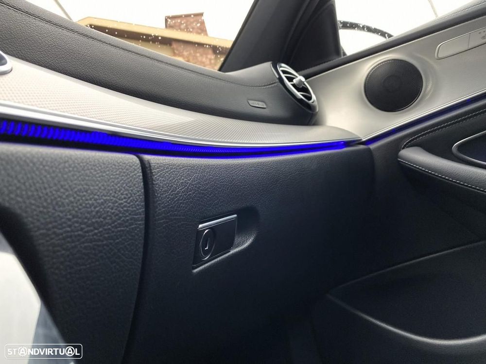Mercedes-Benz E 220 d AMG Line - 30